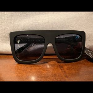 QUAY Café Racer Sunglasses